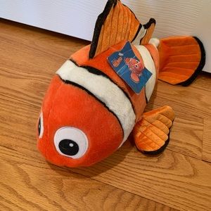 Disney Pixar Nemo. Like New. Big 18” Stuffed Nemo!